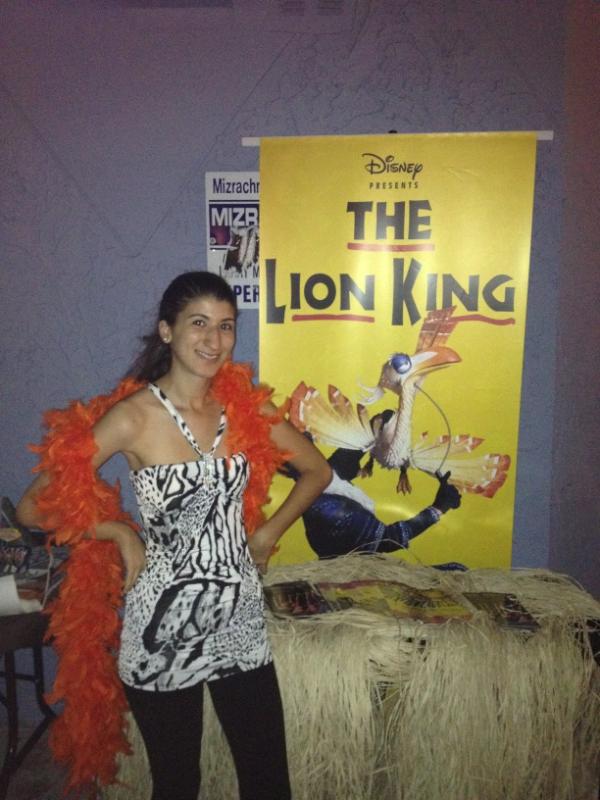 MyTweetStreet's tweet photo. At the Tribal Block Party on nw 2nd ave and 27th #ArtWalk @ArshtCenter @thelionking @ayikodans http://t.co/Ml1MPieK