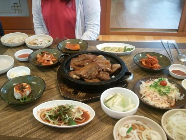 떡갈비 먹으러  아이들하고
태조산 왔다감니당