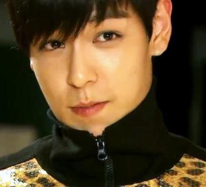daeth78's tweet image. today i just watch T.O.P BigBang secret garden parody. he looks so hot.ahhhhh i like it