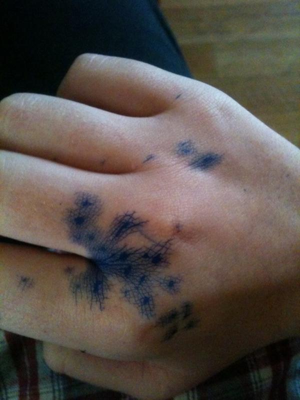 lizzieje's tweet image. oops #homeworkoverload