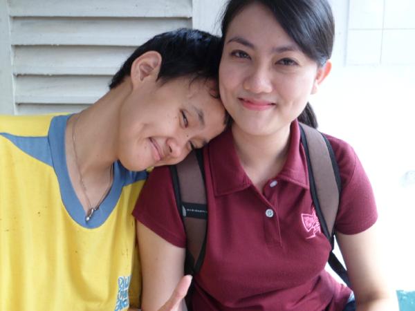 leeya0308's tweet photo. adik diana (oku) rumah titian kaseh :') http://t.co/z5HryysG