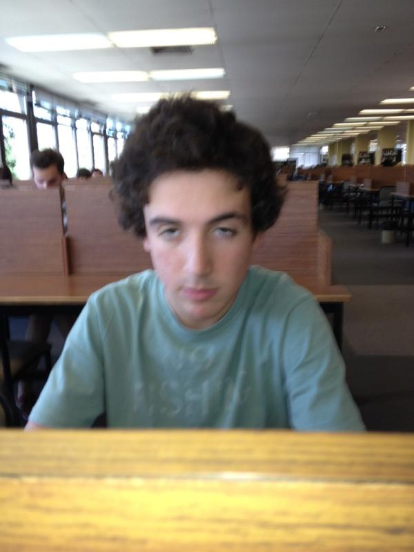 bravopjaime's tweet photo. Buena cara de estudio del amigo titi http://t.co/wAfDrvZu