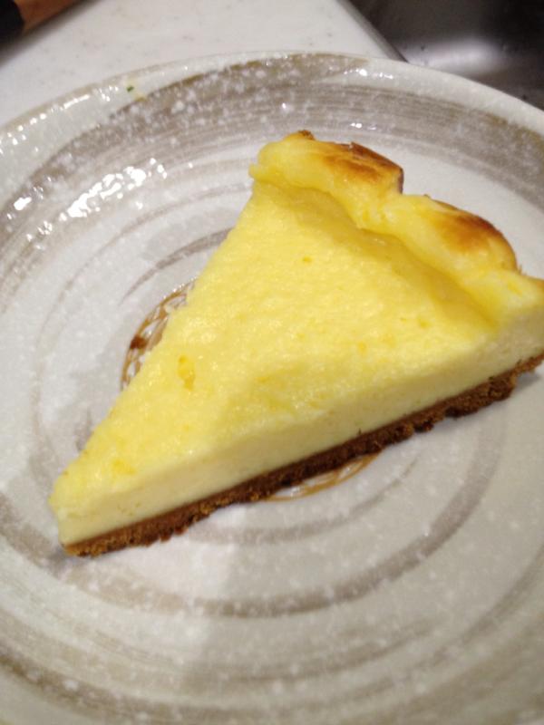 rotary_engine78's tweet photo. NYチーズケーキ作ったー http://t.co/8mrtdw3C