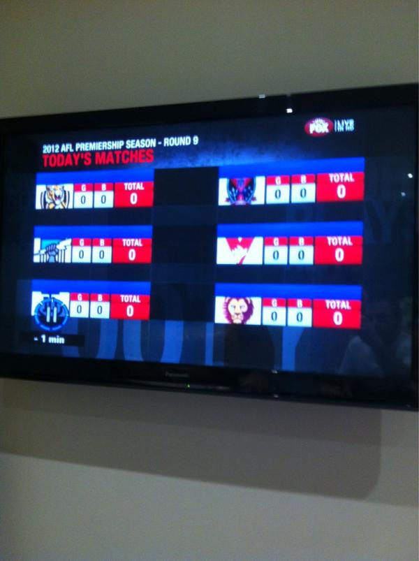 rodneyheron's tweet image. Great work @ChannelSeven @AFL let's look at the scores from today's matches #badangles #whereismegawall #megalame