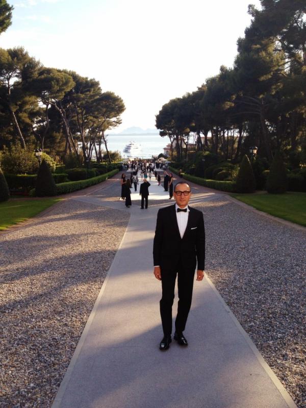 kyliekcase's tweet photo. More from #amFAR 
@GillesMendel @J_Mendel http://t.co/gBPo862u