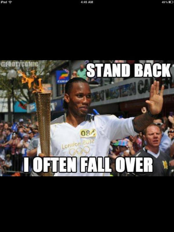 sirFIZZ's tweet image. #WhenItComesTo DIVING --&amp;gt; DROGBA