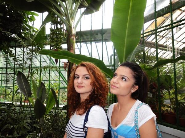constantinbibi's tweet photo. Even if it's raining outside, it's still spring in our souls<3 http://t.co/OuPpJNT3