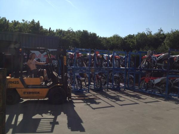 Fmx4ever's tweet photo. @TODDPOTTER1 @Andre__Villa @Bilko22dotcom @XFighters2012 @ the scooters are nice and clean ready to go to turkey. http://t.co/VKwF1Yx8