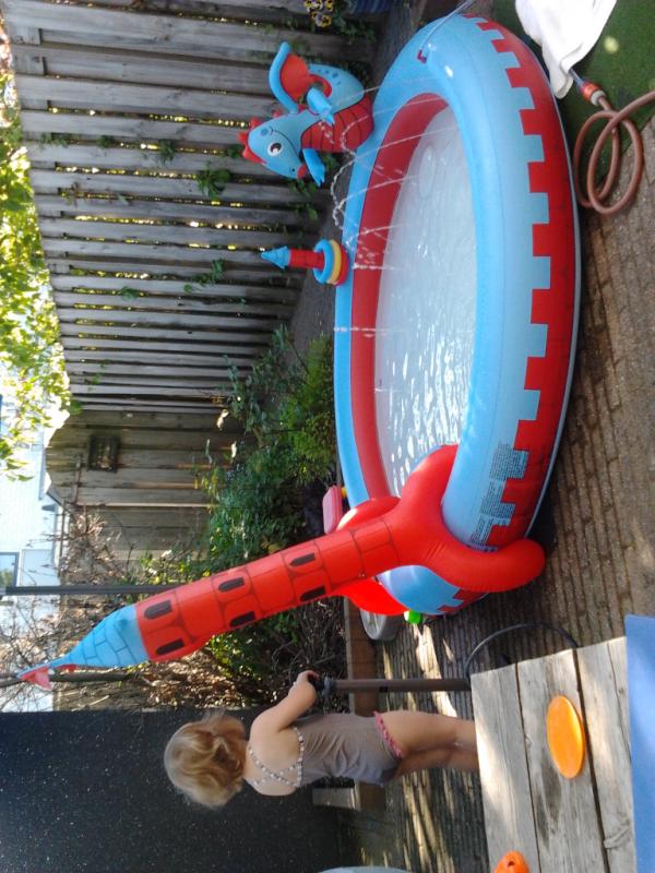 Elles1973's tweet image. Bijgaande foto, u kunt vanaf heden boeken #scherpeprijs