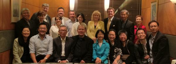 EdSilvoso's tweet photo. Tremendous break-thru in HK as a result of transformation seminar. Here is international n HK faculty. TGBTG PTL amen!! http://t.co/LAdsSmgR