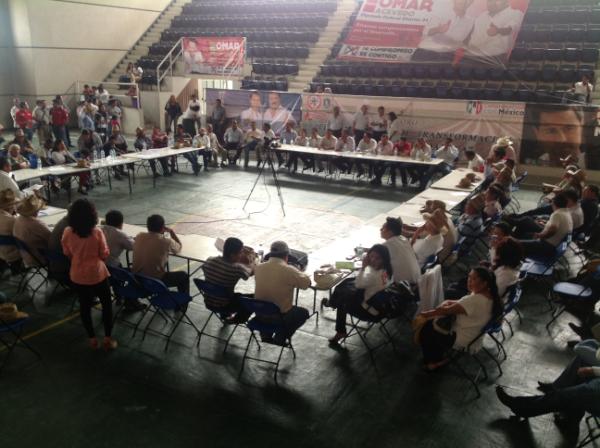 mauolmedo's tweet image. Muerto el foro  del priista el campo motor de transformación y desarrollo   Se percibe su derrota #oaxaca de #evpm