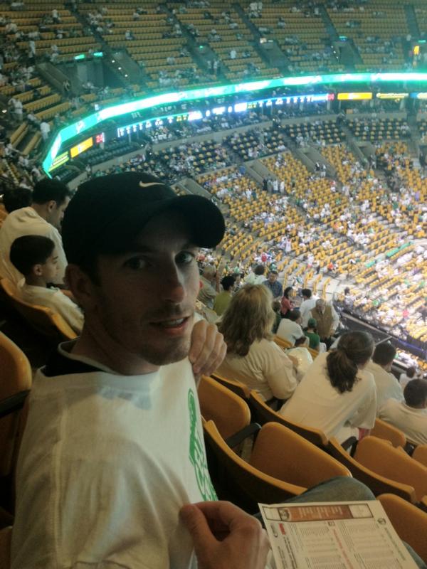 Slinger26's tweet photo. I guess I can be a Celtic fan for one night #iamaceltic http://t.co/pUssvCNc