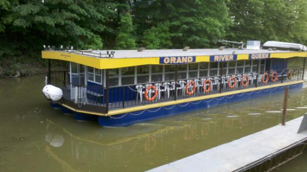 GrandCruises's tweet photo. The Grand River Queen leaves the dock this evening on Sunset Dinner Cruise.  #grandriver http://t.co/j3en3wqd
