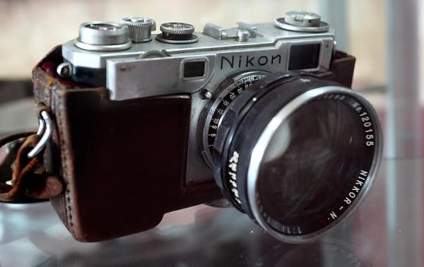 HuzairRahman's tweet photo. Che Guevara Nikon S2 + Nikkor 5cm ƒ1.1 http://t.co/1Hva1TUz