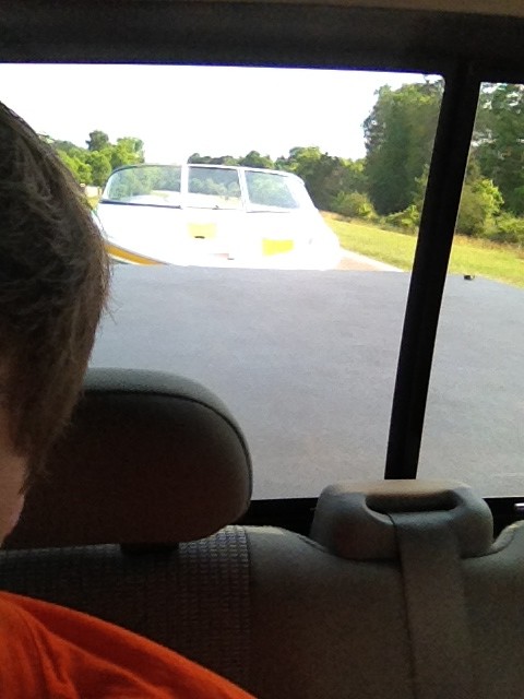 bsingleton_'s tweet image. Just in time for the lake house! #cleanboat