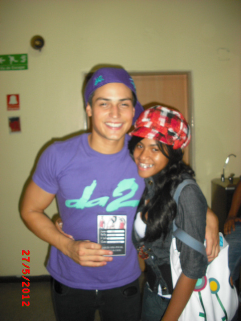 FansOFICIAL_Ros's tweet photo. Con el hermoso de @aranone hoy en la función de HÉRCULES http://t.co/lrgcCwFe