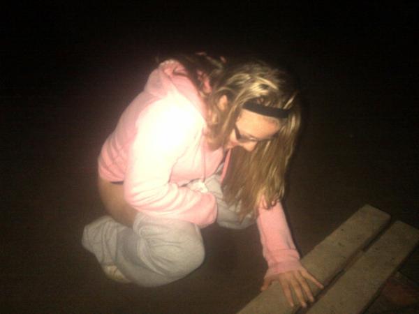 maddylloyd's tweet image. You go girl #countrygirlproblem #hadtopee !