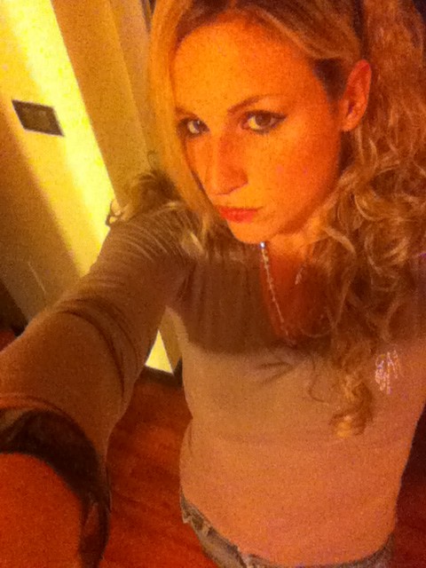 Watch Michelle Ferrari's leaked NSFW photo on TwXstars