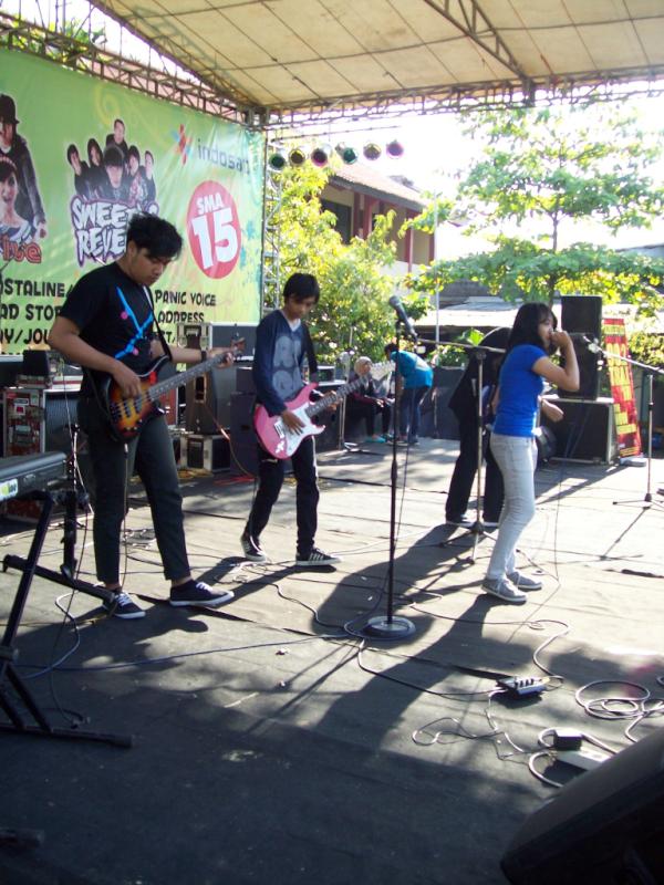 GET_ELLYband's tweet photo. get elly on @RevolutionOf15 http://t.co/780LJ4t2