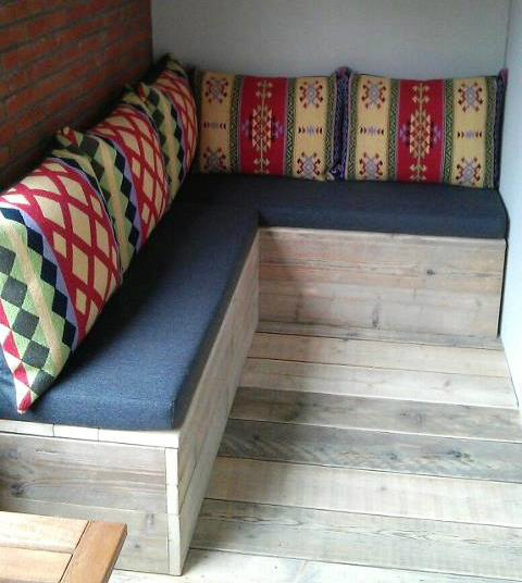 perfect_pillows's tweet photo. Het #zomergevoel helemaal te pakken? Maak je balkon of tuin compleet met #kussensopmaat van @perfect_pillows http://t.co/ojFgG6LR