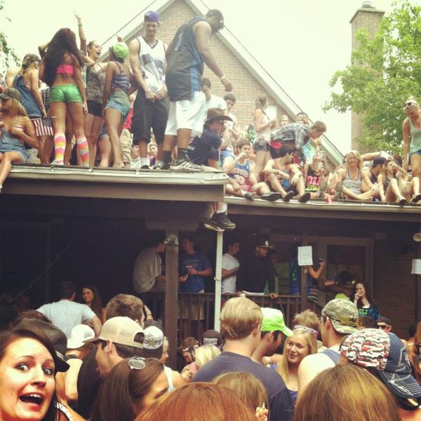 TPdeactivated's tweet image. project X? or dillo? #whatevs #sameish photo cred to @abby_oohlala