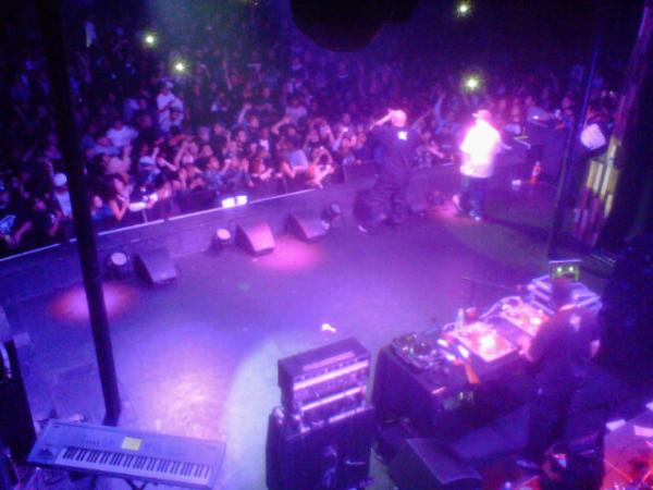 Guess what I'm doing? #Sickside