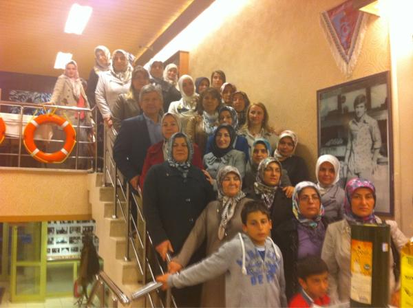 Gunaydinlar...tweetdostlar mutlaka tweet at demeselerde ben yinede aliskanliga devam ederek atayim Hayirli pazarlar...