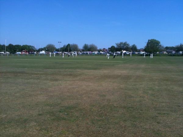 MexboroughCC's tweet photo. Great day for cricket http://t.co/xlXThfP1