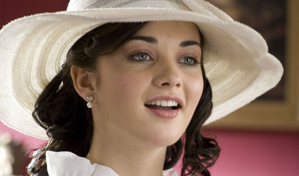 WorldCuteGirls's tweet photo. #Amy_Jackson is a British beauty pageant titleholder, model.She won the Miss Teen World competition in 2008 http://t.co/151Logyc