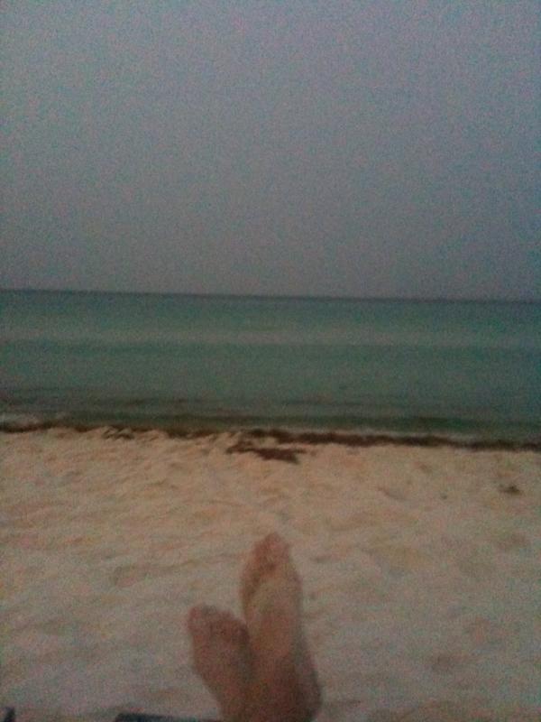 JoshuaSBurks's tweet photo. On the beach thinking about you 5:25 in the morning http://t.co/TRkbBcmF