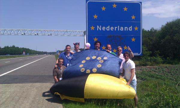 Tafelronde73's tweet photo. The eagle has landed! #oss #73 #euroweekend http://t.co/ozGAlK3d