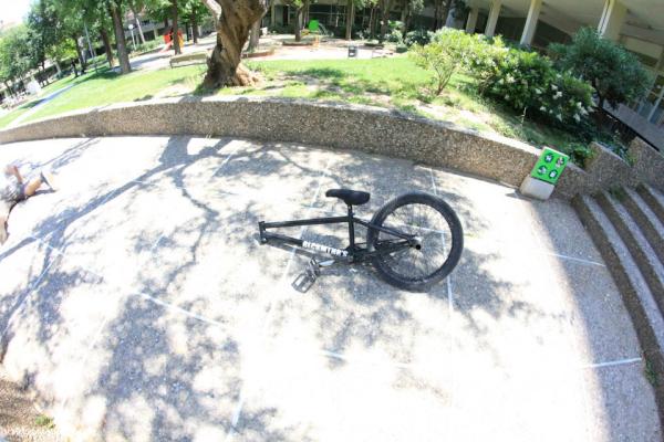 AleixMh's tweet photo. crashhhhh http://t.co/dy0ZRRQX