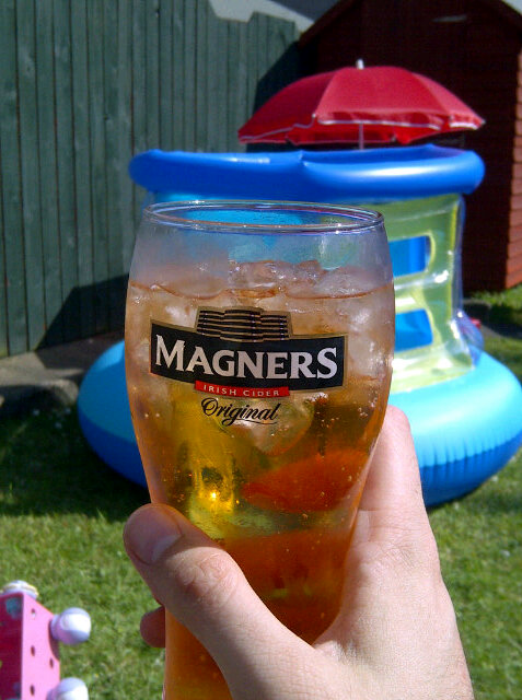 paul_k_toner's tweet image. Oh yes! It's cider o'clock! #glasgowsummer