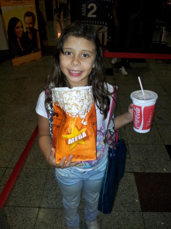 ahass1's tweet photo. Alguém quer uma pipoca??? http://t.co/gjNYJkka