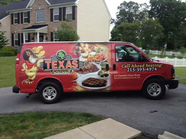 34Wraps's tweet photo. Some excellent restaurant marketing using @Averygraphics supercast. http://t.co/KOjCnDsR