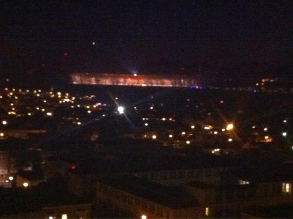 caantenucci's tweet photo. Waterfall #GGB http://t.co/dQHv1nuw