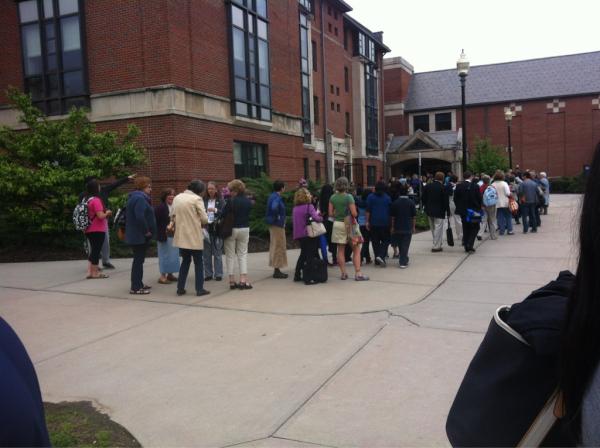 queenamin's tweet image. lmao wow south is od right now. #nevereating