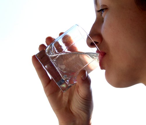 QueenMedical's tweet photo. You are not just what you eat &amp; what you drink ,This is why water is so important to your health http://t.co/lecocAba