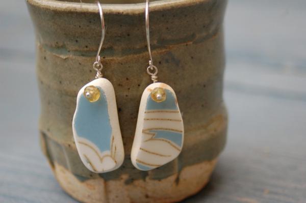 byTabernash's tweet image. @mindykaling wouldn't mindy look great in these earrings? She makes me laugh so hard!