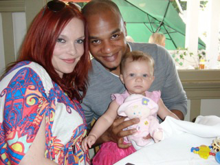 KealaRose's tweet photo. @IamCarmit &amp; daddy! http://t.co/2sPzJdxB