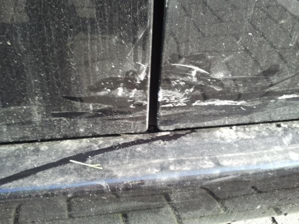 Macel er zit schade op de bus.weet jij hier van