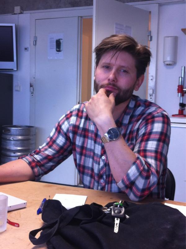 Vegabryggeri's tweet photo. Bryggdag med mäskmästarn Claes! #HellskottaGott http://t.co/O2EoSEau