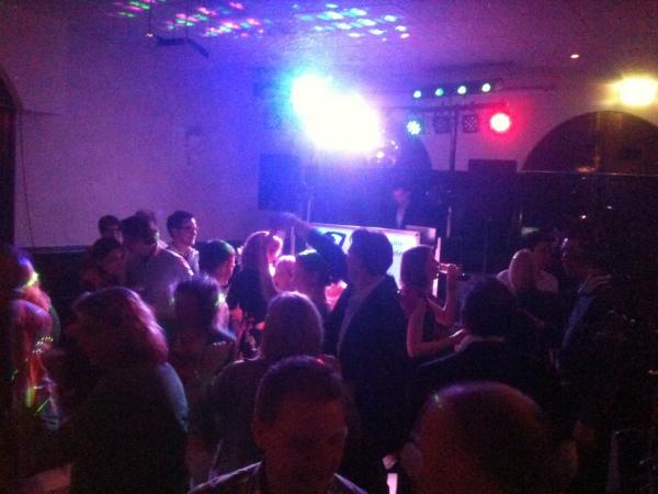 Eerst van 7 tot 10 uur optreden op de boot verzorgd en van 10 tot 01 uur dj in de zaal. Het was weer heeeeel leuk.