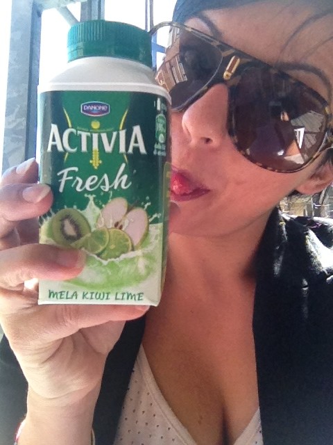 laurettatroncon's tweet photo. @lapinella L activia fresh è stra buono!!!ciaooi ale! Un bacio http://t.co/v6Zzctmk
