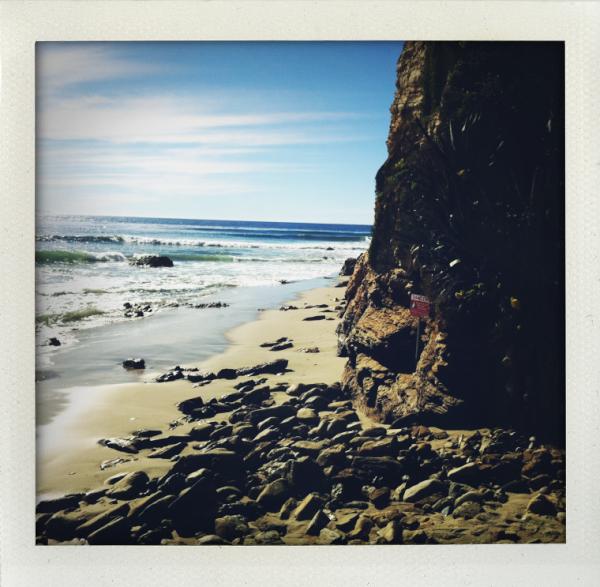 HangTenGold's tweet photo. Beautiful day on the beach at Point Dume, Malibu http://t.co/6pCCdRFA