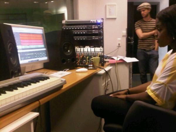 sticscrew's tweet image. #finalCheck #2012Mantra #albumMode #skurup #Da&apos;legend