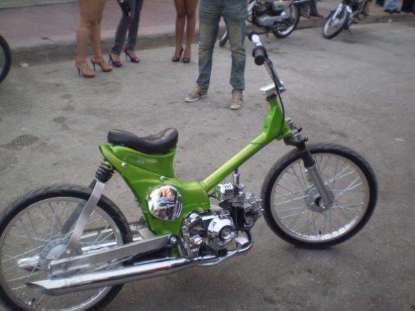 frekitto28's tweet photo. este es un motor de car show !!! http://t.co/5KcDzPWh