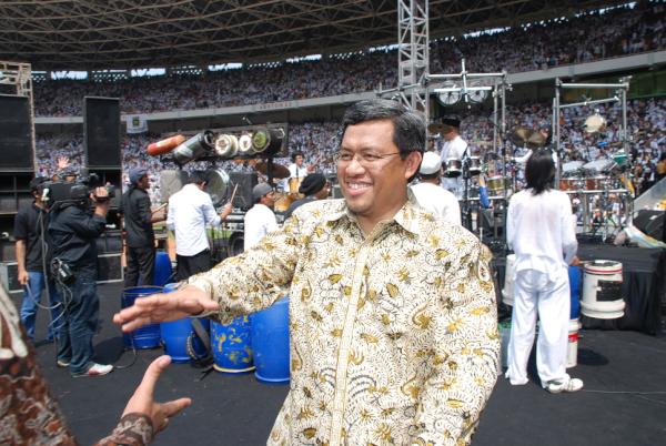 kang <a href="/aheryawan/">Ahmad Heryawan</a>, koleksi foto milad pks senayan. manawi ka anggo
