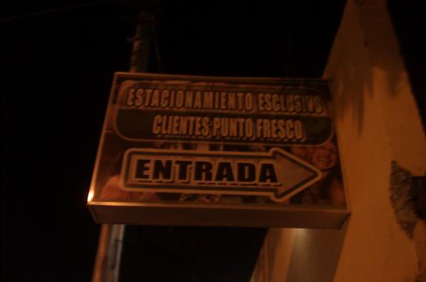 e1th0r's tweet image. &quot;Es clusivo&quot; cosas que ves en la #CayapaCanaima