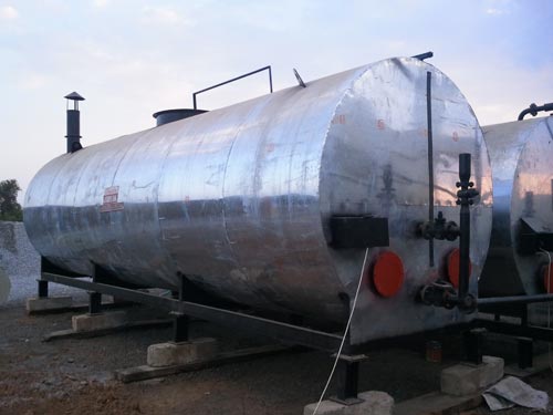RoadEquipments's tweet photo. Asphalt Storage Tank is fabricated from 5 mm thick external insulation with ceramic wool :- http://t.co/J6G9uaWH http://t.co/wkVQRVWa
